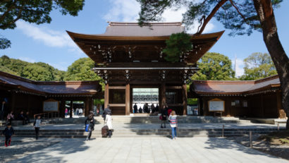 Eingang zum Meiji-Schrein durch Torhaus