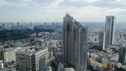 Aussicht aus dem Government-Building nach Süden mit Blick Richtung Meiji-Park