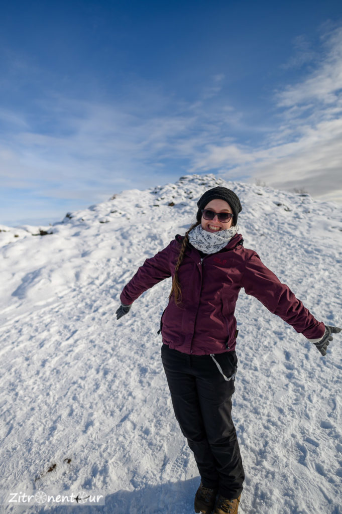 Jenny beim Kerið Krater
